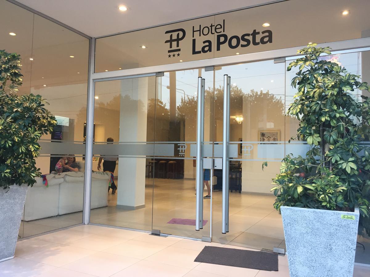 Hotel La Posta Oncativo エクステリア 写真
